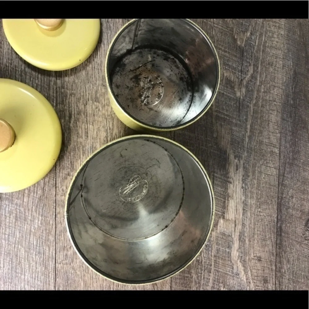 Vintage Ransburg metal canisters Made in USA set of two apples peaches fruit